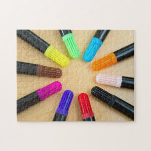 Puzzle Arrangement radial des stylos d'art