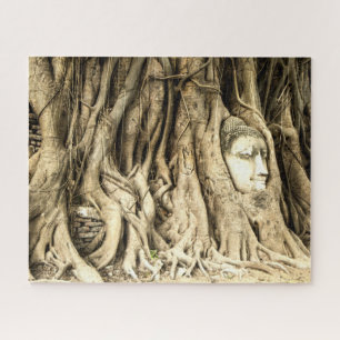 Puzzle Bouddha dans les racines des arbres