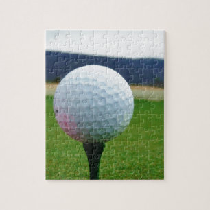 Puzzle Boule de golf sur un terrain de golf de montagne