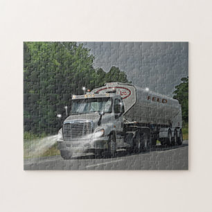 Puzzle Camion gris de réservoir d'alimentation de bétail