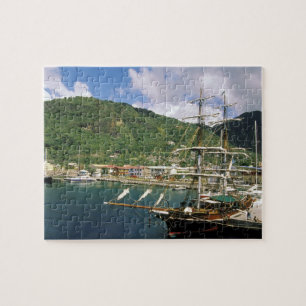 Puzzle Caraïbes, Sainte-Lucie, Soufriere. Bateaux dans