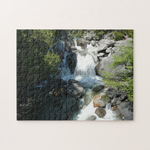Puzzle Cascade Falls dans le parc national de Yosemite