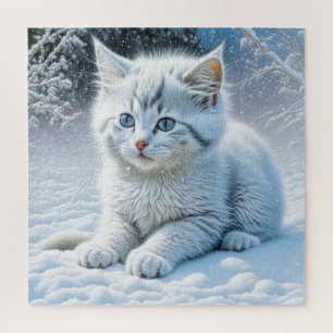 Puzzle Chat blanc mignon jouant dans la neige