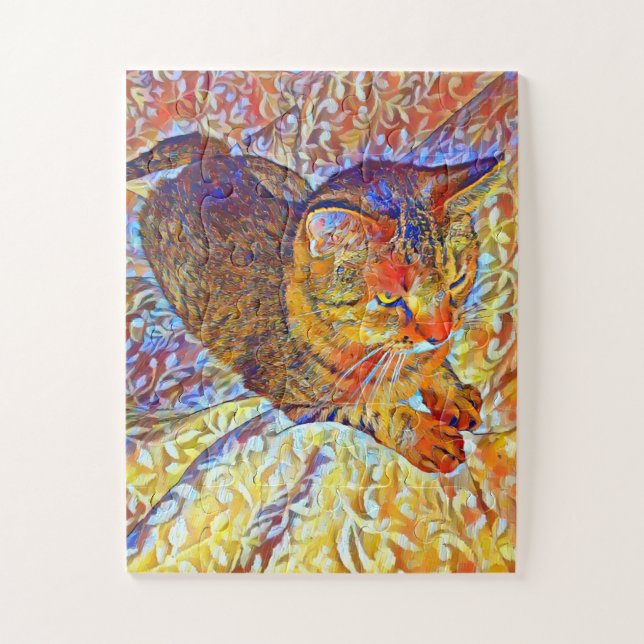 Puzzle Chat tabby Brown posé sur un lit confortable (Vertical)