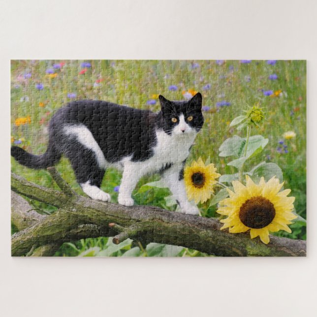 Puzzle Chat tuxedo mignon sur une branche d'arbre avec de (Horizontal)