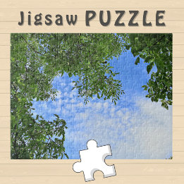 Puzzle Ciel bleu entouré d'arbres verts Photo Feuille -