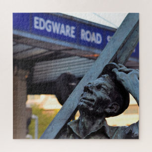 Puzzle Edgeware Road Station Statue - 20x20 - 676 pcs.