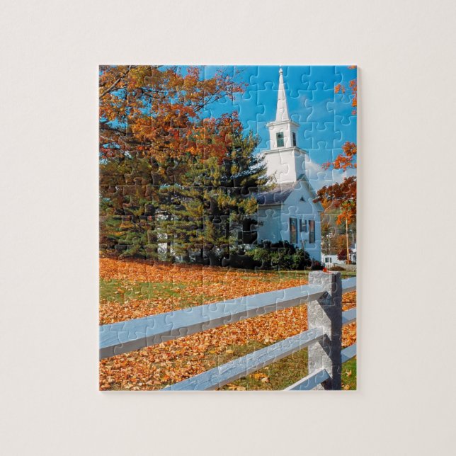 Puzzle Église d'automne dans la splendeur Nouvelle (Vertical)