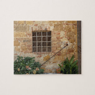 Puzzle Fenêtre et mur de pierre ancienne, Pienza, Italie