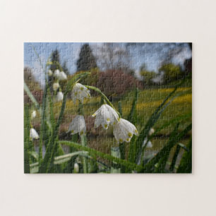 Puzzle Fleurs blanches avec jardins paysagers en arrière-