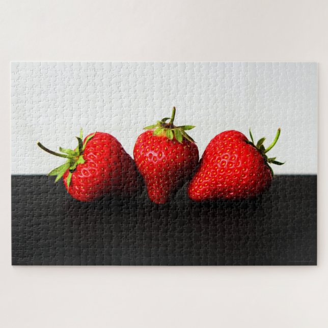 Puzzle Fraises sur blanc sur noir 20x30 1014pc jpcn (Horizontal)