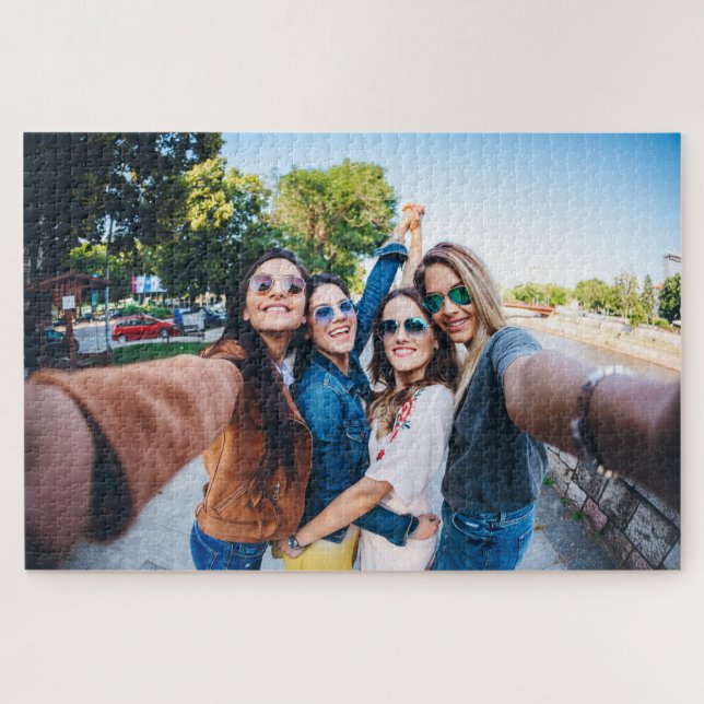 Puzzle Fun with Friends 20" x 30" (Horizontal)