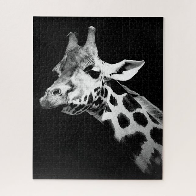 Puzzle giraffe black and white (Vertical)