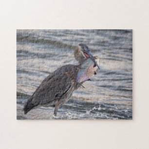 Puzzle Grand héron bleu avec un énorme poisson