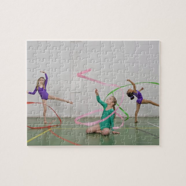 Puzzle Gymnastique filles dansant avec des rubans (Horizontal)