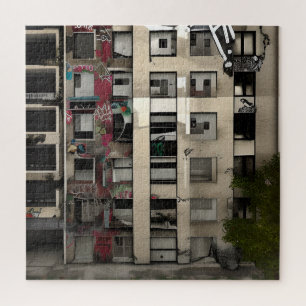 Puzzle Immeuble urbain abandonné qui s'effondre avec la d