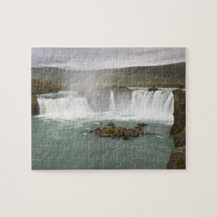 Puzzle Islande. Vue des chutes Godafoss sur