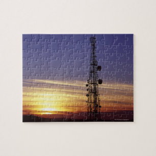 Puzzle La télécommunication mâte au coucher du soleil