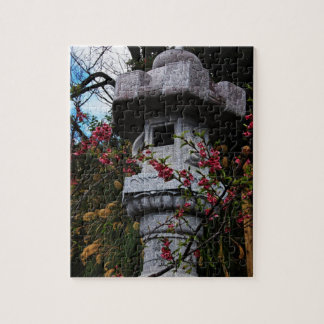 Puzzle Lanterne au parc de château de Nago