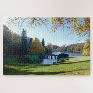 Puzzle Le lac de Stourhead, vue sur le Panthéon.