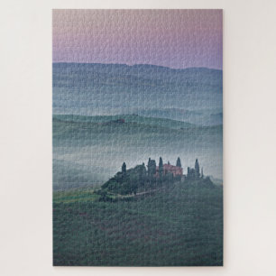 Puzzle Lever de soleil rose sur un paysage toscan avec vi