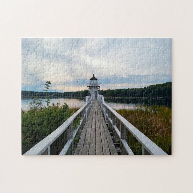 Puzzle Light House Maine. (Horizontal)