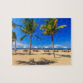 Puzzle mit tropischem Strand.