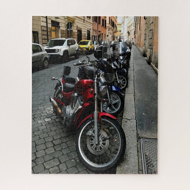 Puzzle Motos garées le long d'une rue à Rome, Italie (Vertical)