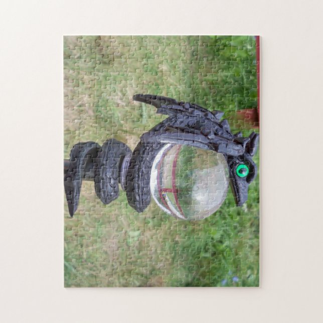 Puzzle noir de globe de dragon (Vertical)