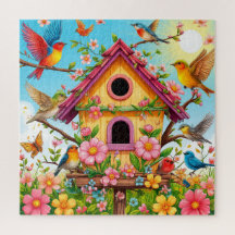Oiseaux perchéssur une maison d'oiseaux