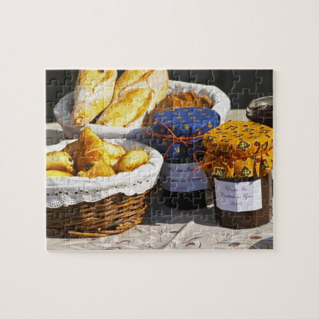 Puzzle Panier avec croissants et pains au chocolat. (Horizontal)