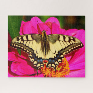 Puzzle Papillon à queue jaune sur Fleur rose