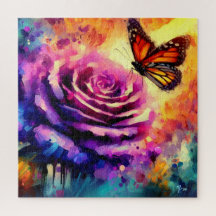 Papillon monarque sur Rose violet au soleil coucha