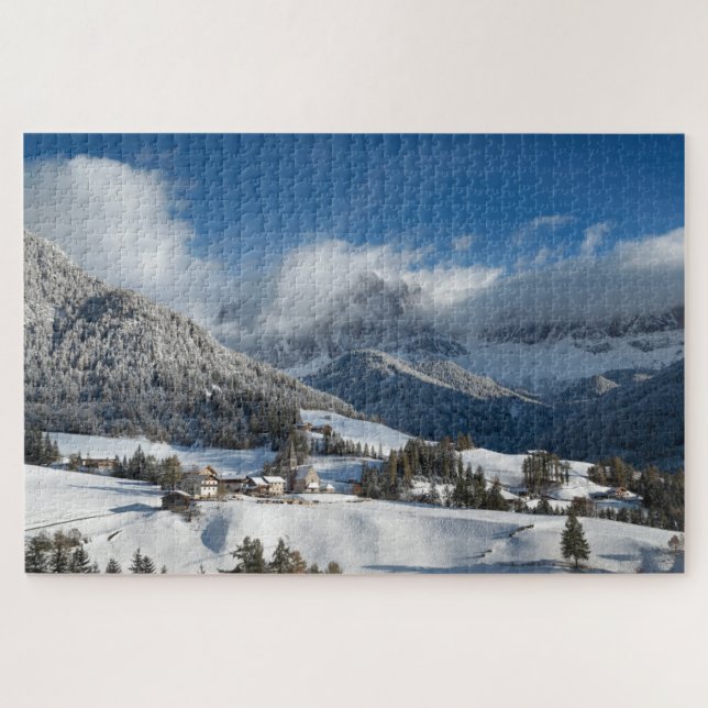 Puzzle Petit village avec des montagnes de dolomites dans (Horizontal)