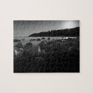 Puzzle photo noir et blanc du lac Lune