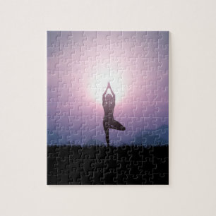 Puzzle Pose de Yoga Arbre Vrksasana Noir Violet