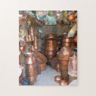 Puzzle Pots en cuivre au marché