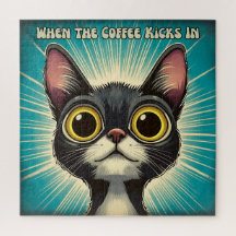 Quand le café frappe dans le chat