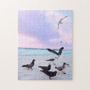 Puzzle Sandy Beach Party avec les pigeons et les mouettes