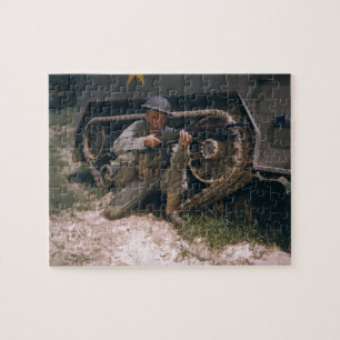 Puzzle Soldat de la deuxième guerre mondiale se mettant 