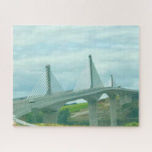Puzzle Suspension Bridge Waterford Irlande.