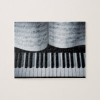 Touches de piano et livre de musique