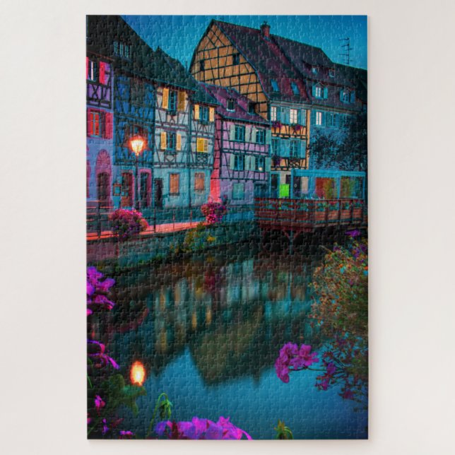 Puzzle Tudor Maison de maître nuit sur la rivière en Fran (Vertical)