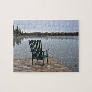 Puzzle Vieux fauteuil par lac