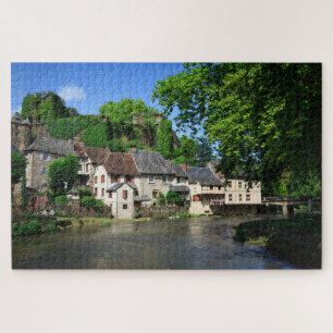 Puzzle Village traditionnel de Segur-le-Château en France