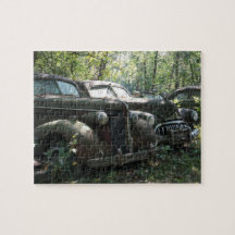 Voitures d'entrepôt de ferraille