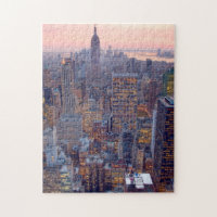 Vue large de Manhattan au coucher du soleil