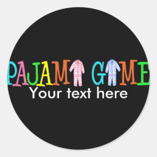 Pyjama-Spiel fertigen es besonders an! Runder Aufkleber