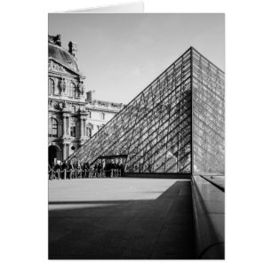 Pyramide du Louvre 2