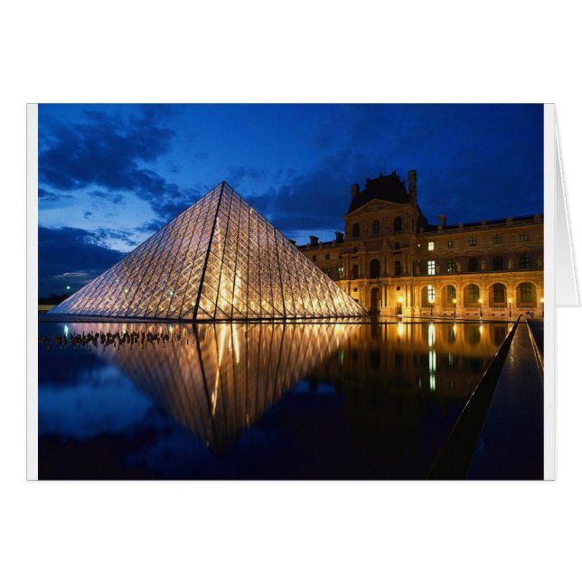 Pyramide in Louvre Museum, Paris, Frankreich (Vorderseite (Horizontal))